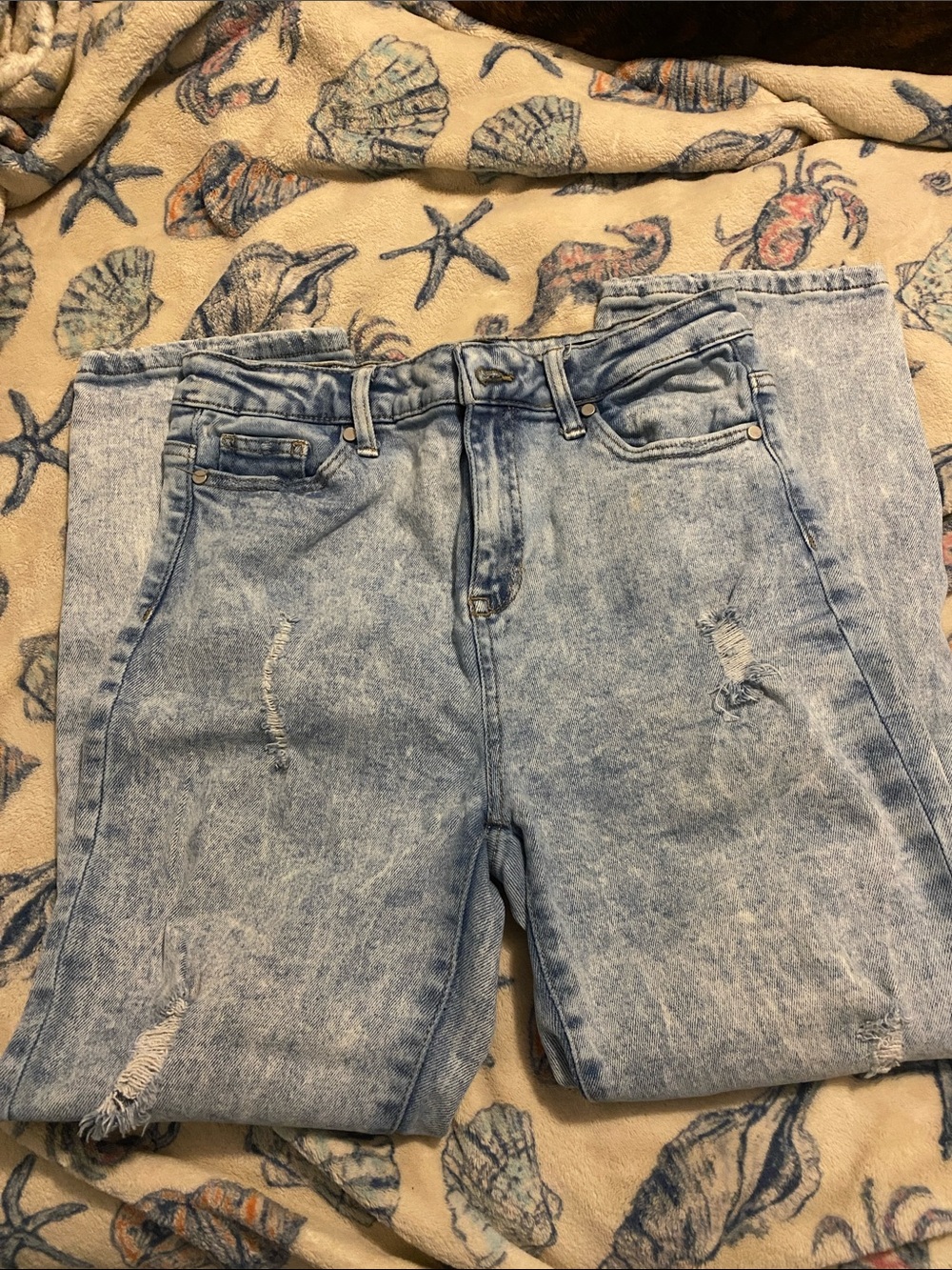 Kendall & Kylie Light Blue Acid-Wash High-Rise Distressed Jeans